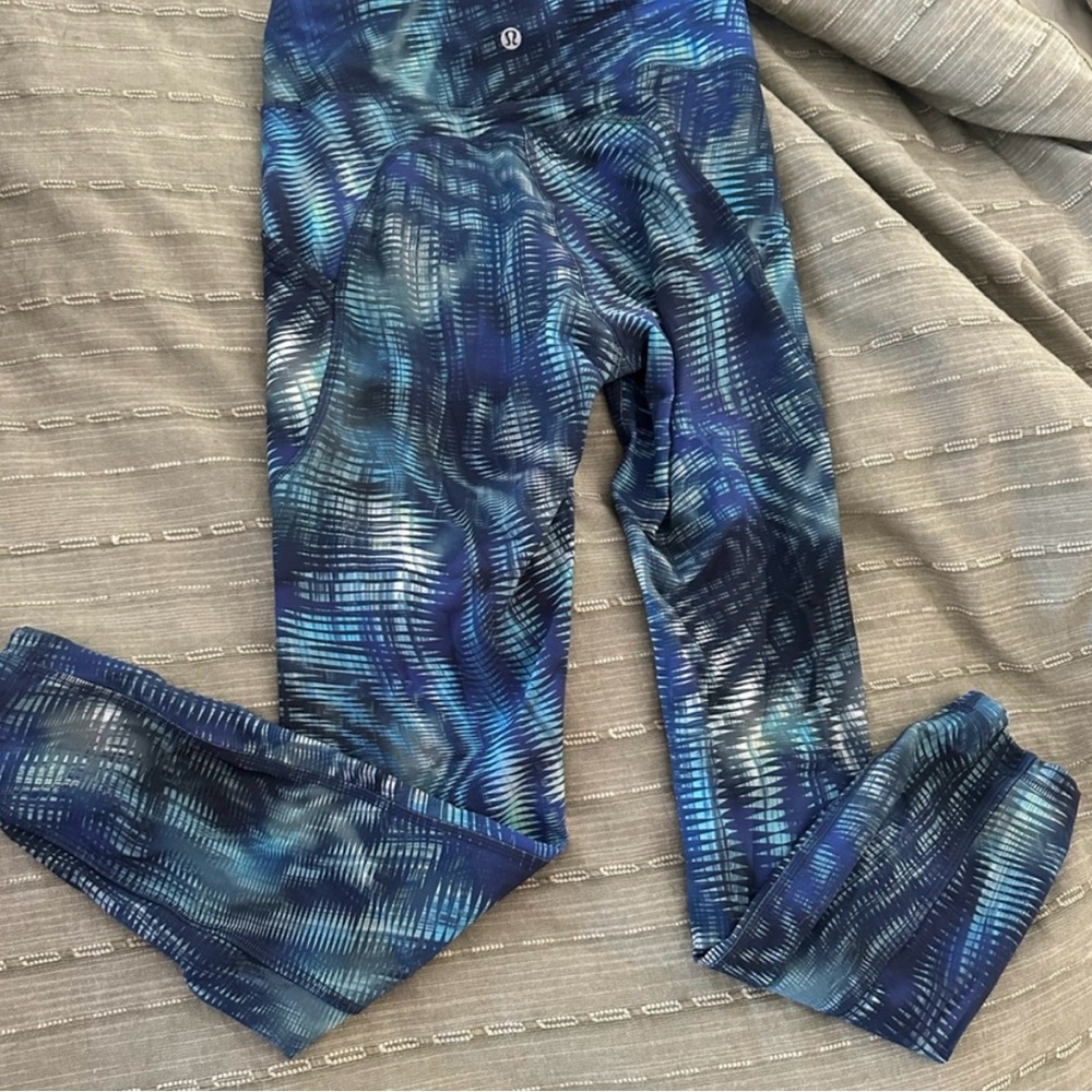 Lululemon Athletica Blue Geometric Leggings